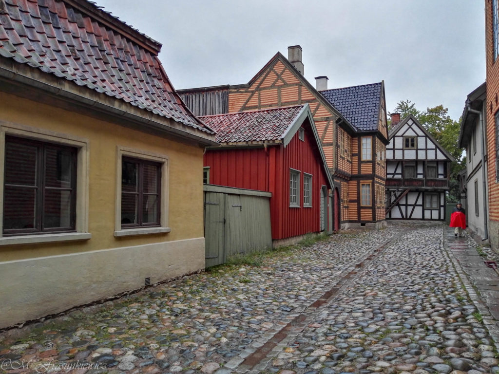 Zakręcona w Podróży: Norwegia atrakcje - Norweskie Muzeum Ludowe